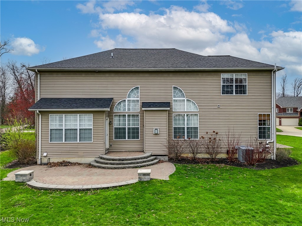 31008 Logan Court, Westlake, Ohio image 3