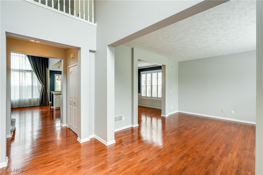 31008 Logan Court, Westlake, Ohio image 8