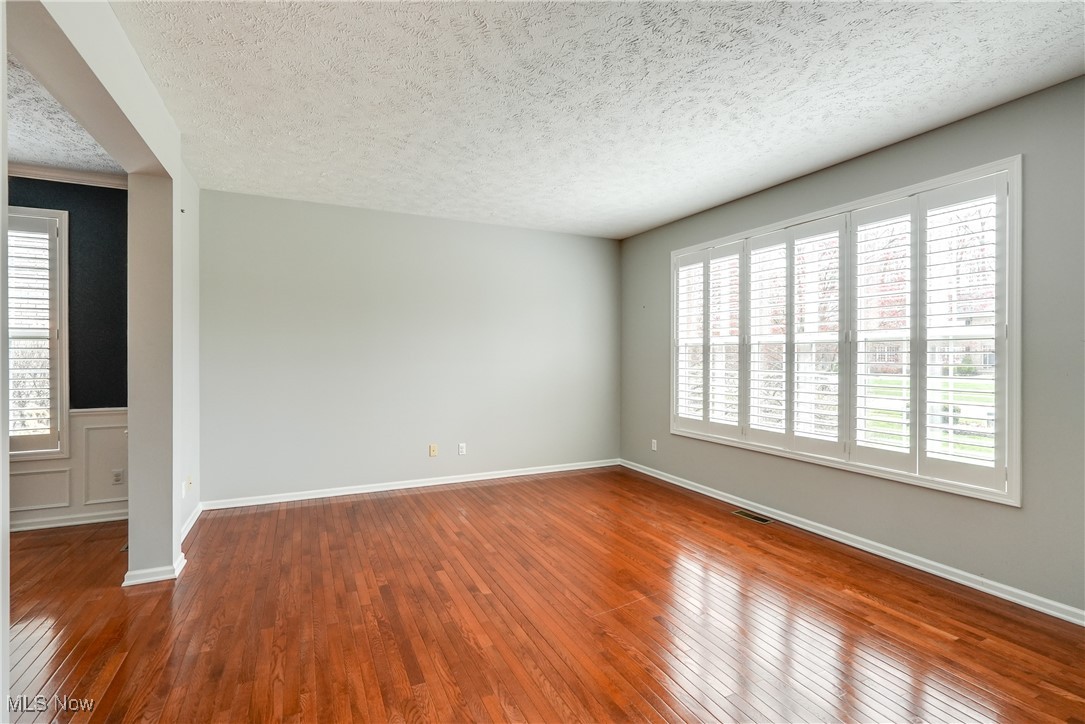 31008 Logan Court, Westlake, Ohio image 13