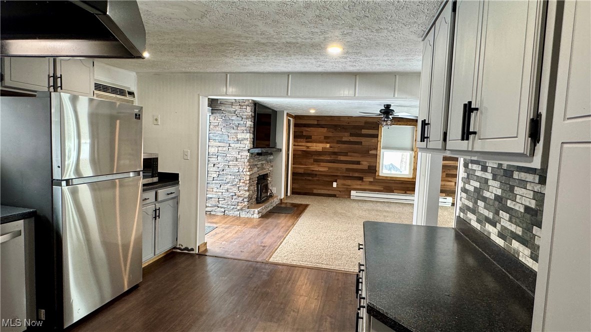 Aurora Meadows - Residential Lease