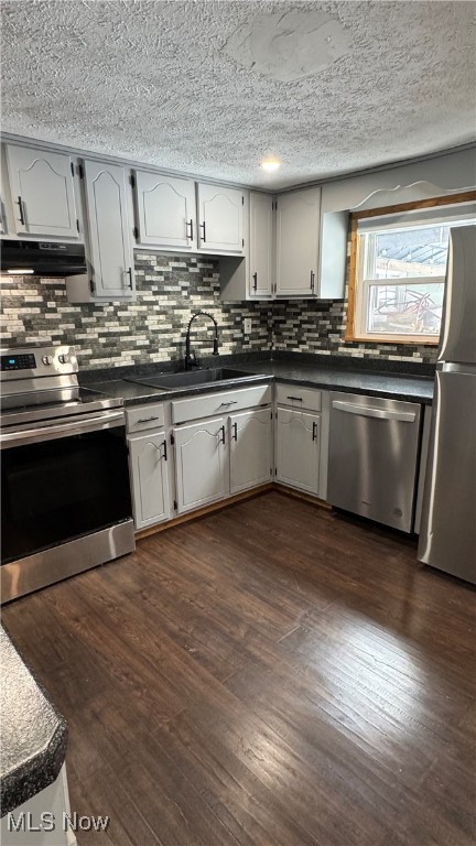 Aurora Meadows - Residential Lease