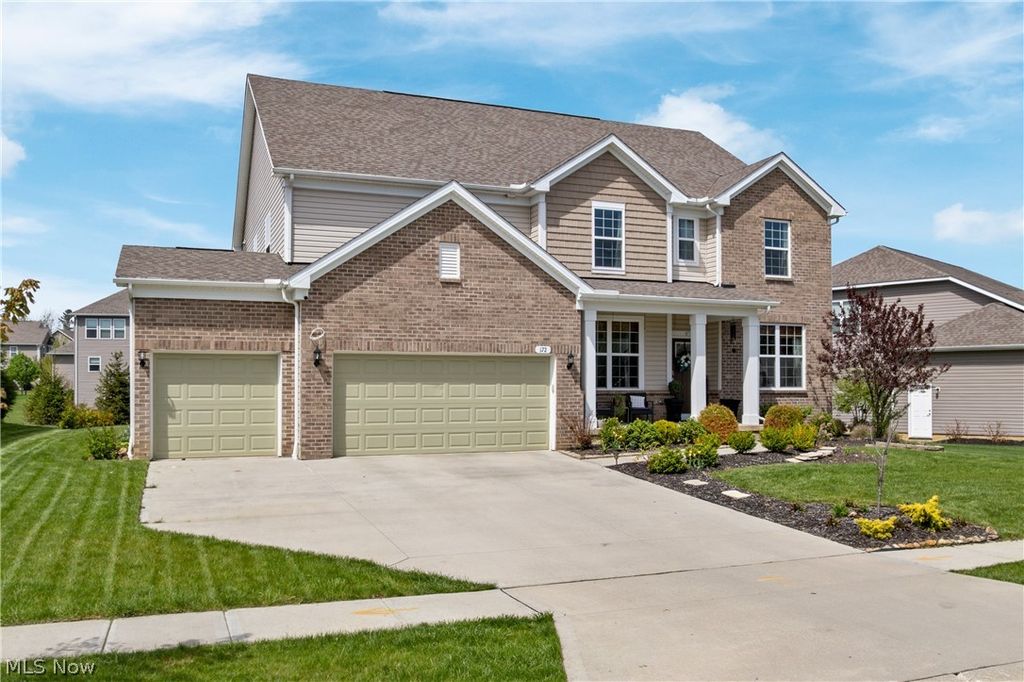 Photo of 172 Harvester Drive, Copley, OH 44321 (MLS # 5191063)
