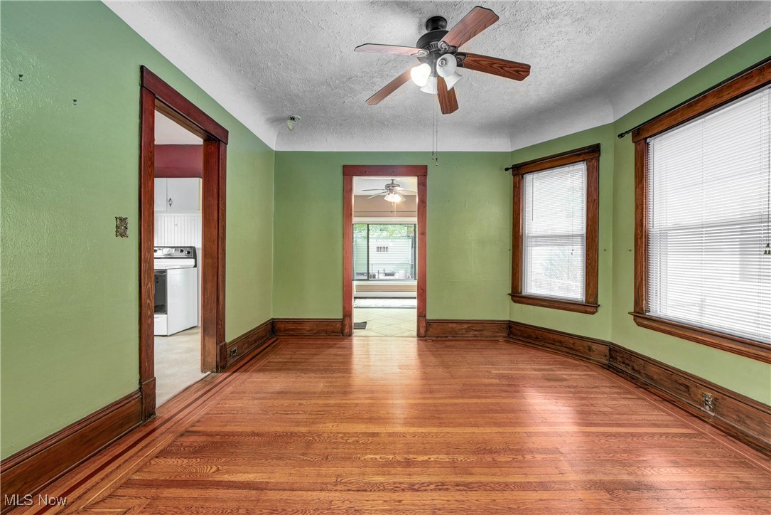 1317 Sloane Avenue, Lakewood, Ohio image 40
