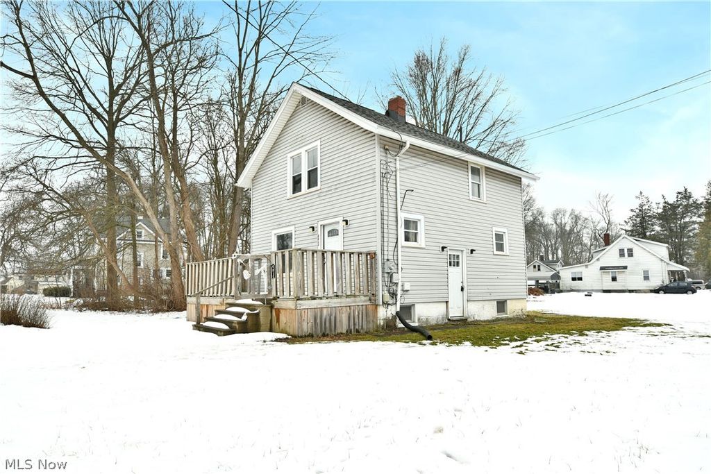Photo of 4035 W Market Street, Leavittsburg, OH 44430 (MLS # 5182225)