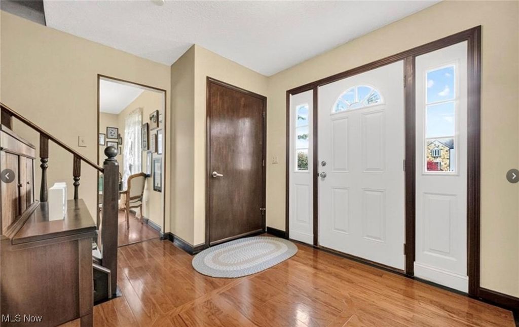 Photo of 33771 Canterbury Road, Solon, OH 44139 (MLS # 5181663)