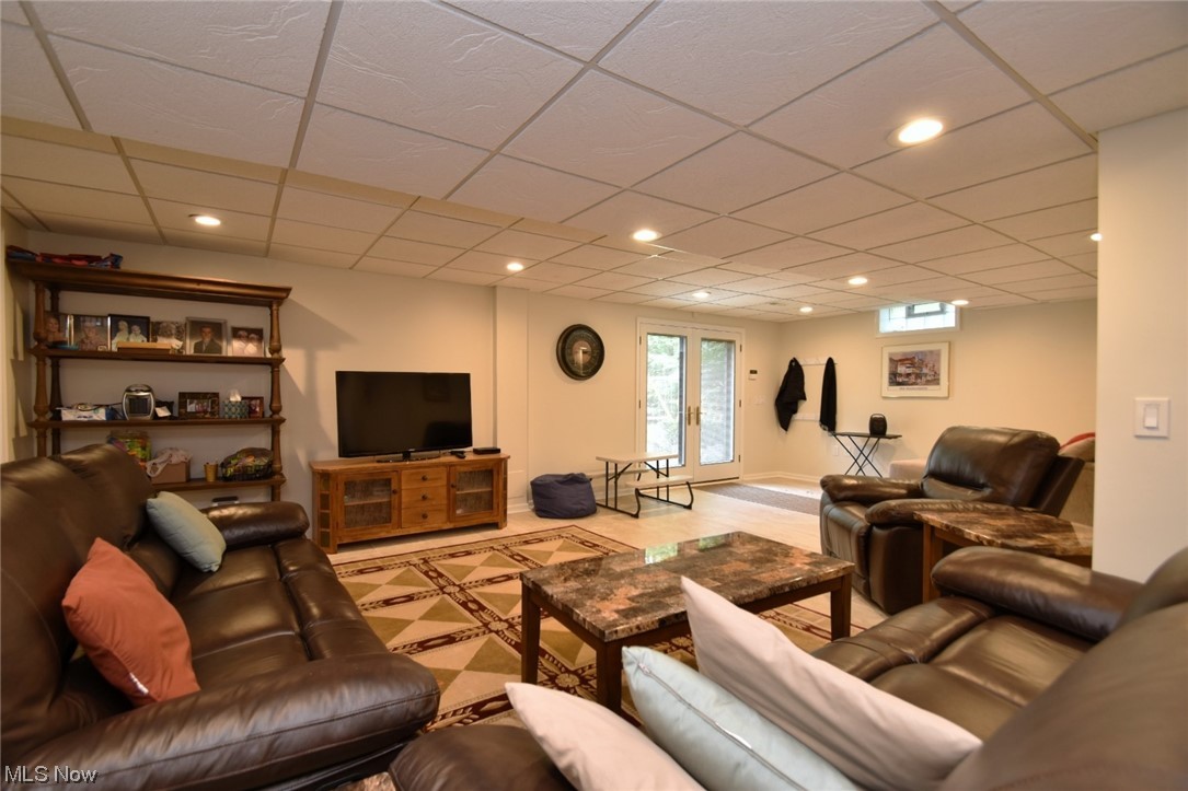 Hanover Woods - Residential