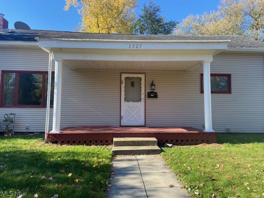 GREAT starter home or investment property. 3 bedrooms, 1 bath all on one level. New flooring throughout. Walkout basement with mud room. Large fenced in yard. Property has a 1 car detached garage. Call today for your private showing.