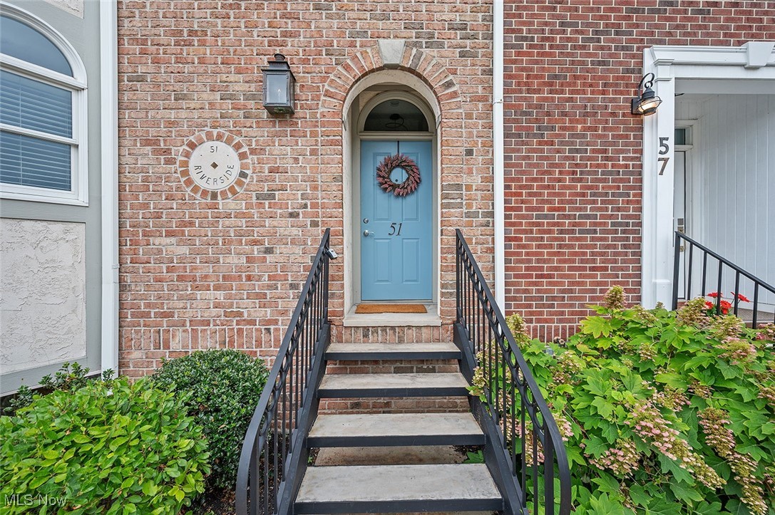51 Riverside Drive