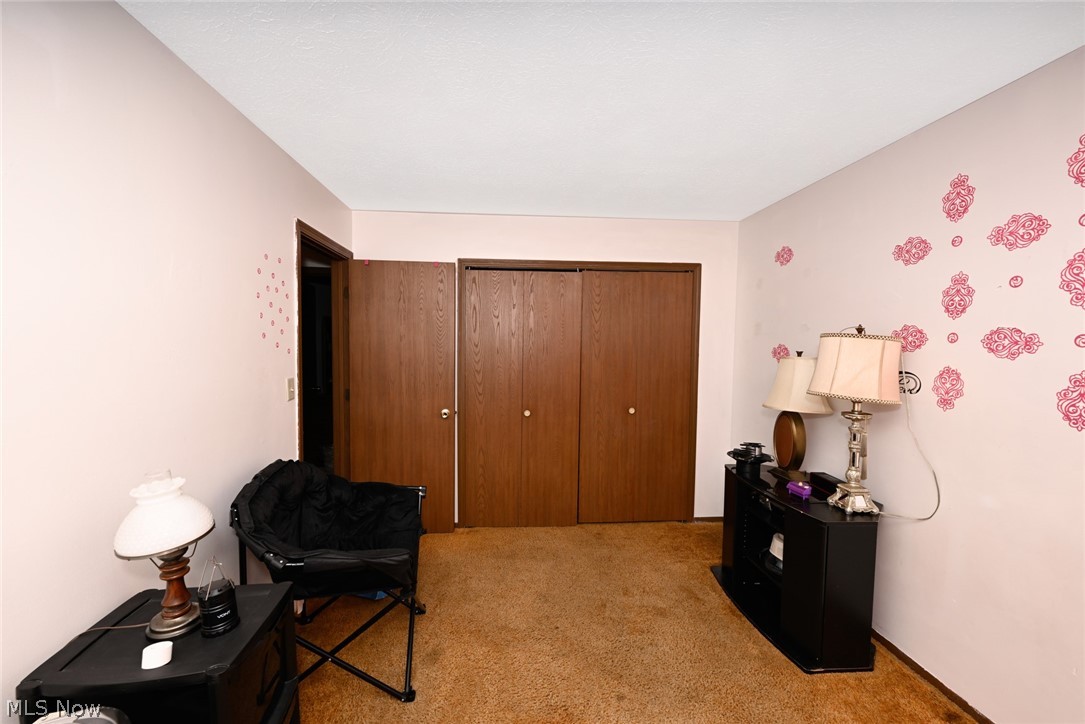 William T & Bessie V Sawyers - Residential