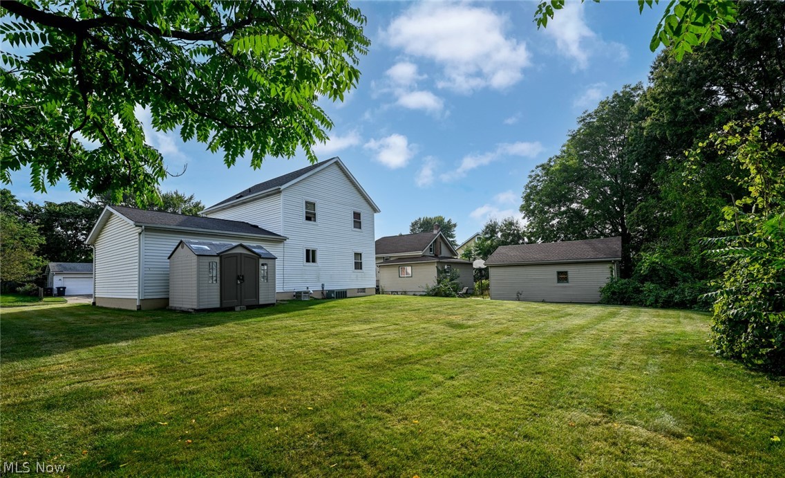 William T & Bessie V Sawyers - Residential