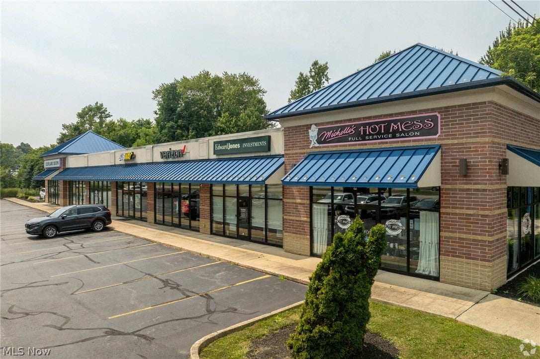 1020-1032 South Broadway 1020
