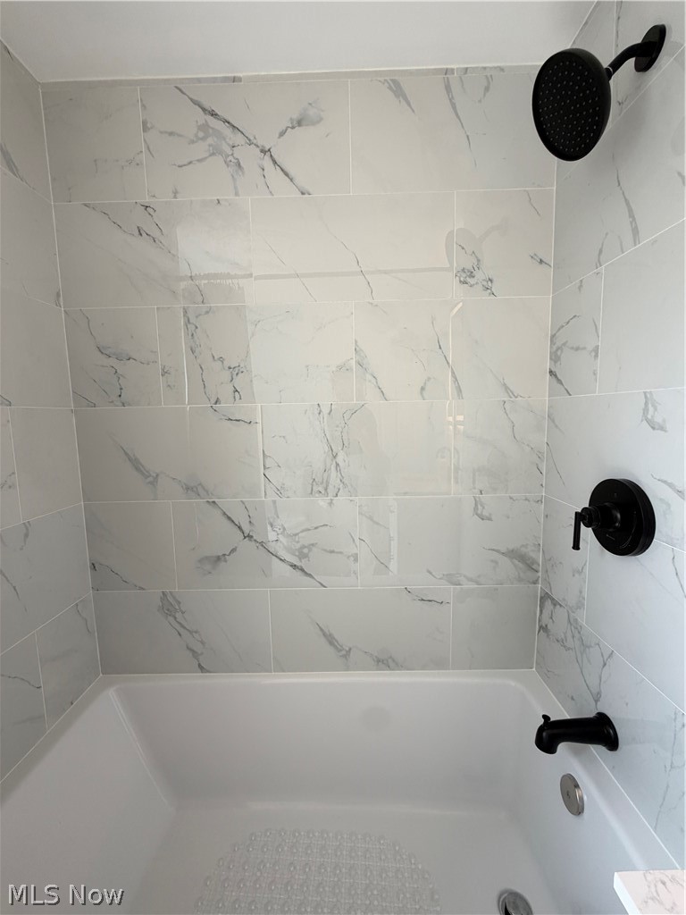 S H Kleinman Realty Cos Utopi - Residential