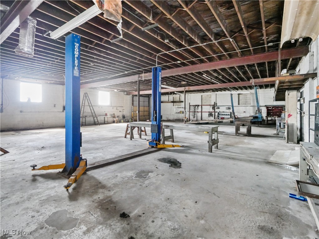 Youngstown City - Commercial Sale