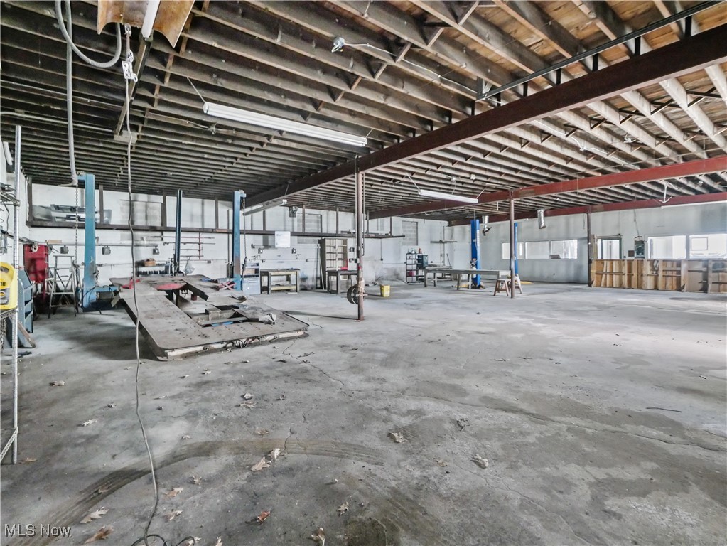 Youngstown City - Commercial Sale