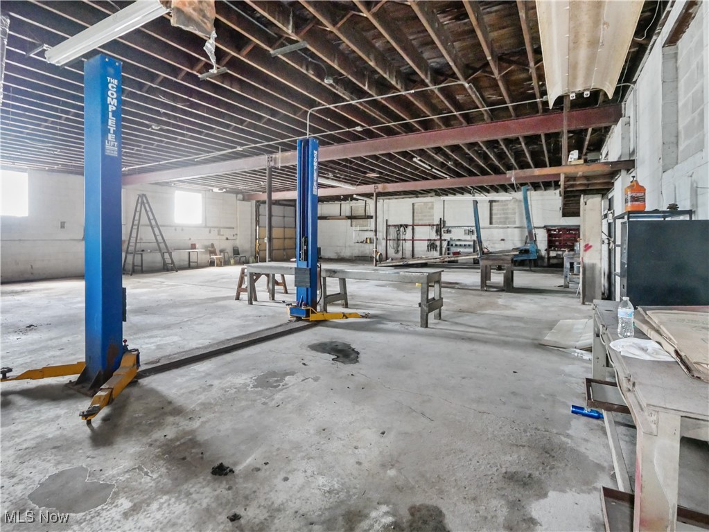 Youngstown City - Commercial Sale