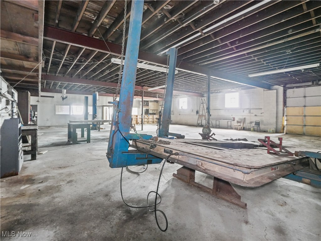 Youngstown City - Commercial Sale