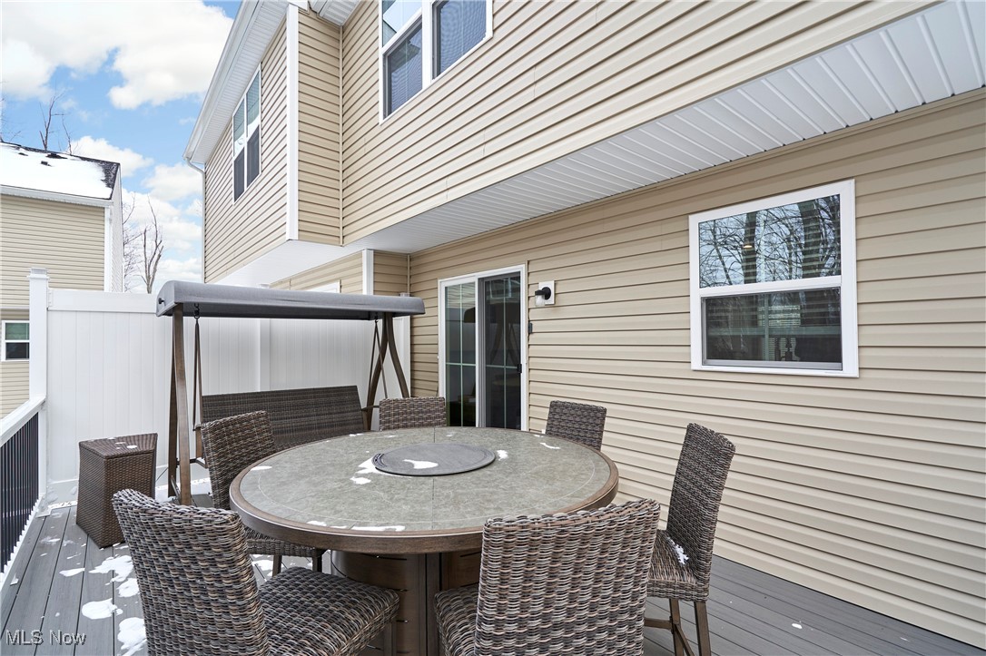 Painesville Township, Ohio 44077, United States, 3 Bedrooms Bedrooms, ,3 BathroomsBathrooms,Residential,Contingent,14946