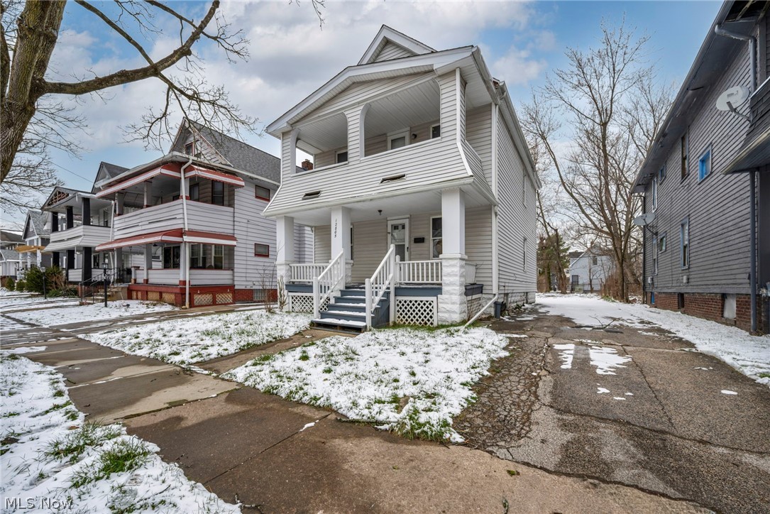 12805 Parkhill Avenue