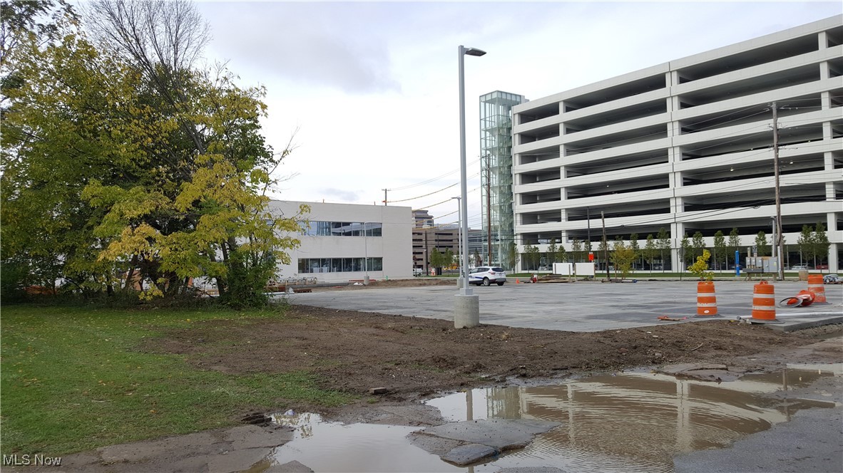 10511-10515 Frank Avenue