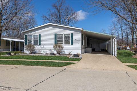 85 Periwinkle Drive, Olmsted Township, OH 44138 - #: 5111400