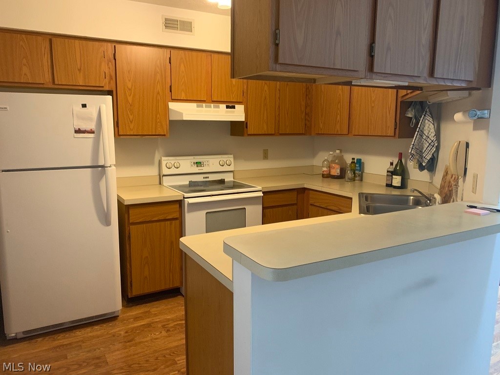 Lake Pointe Condo - Residential