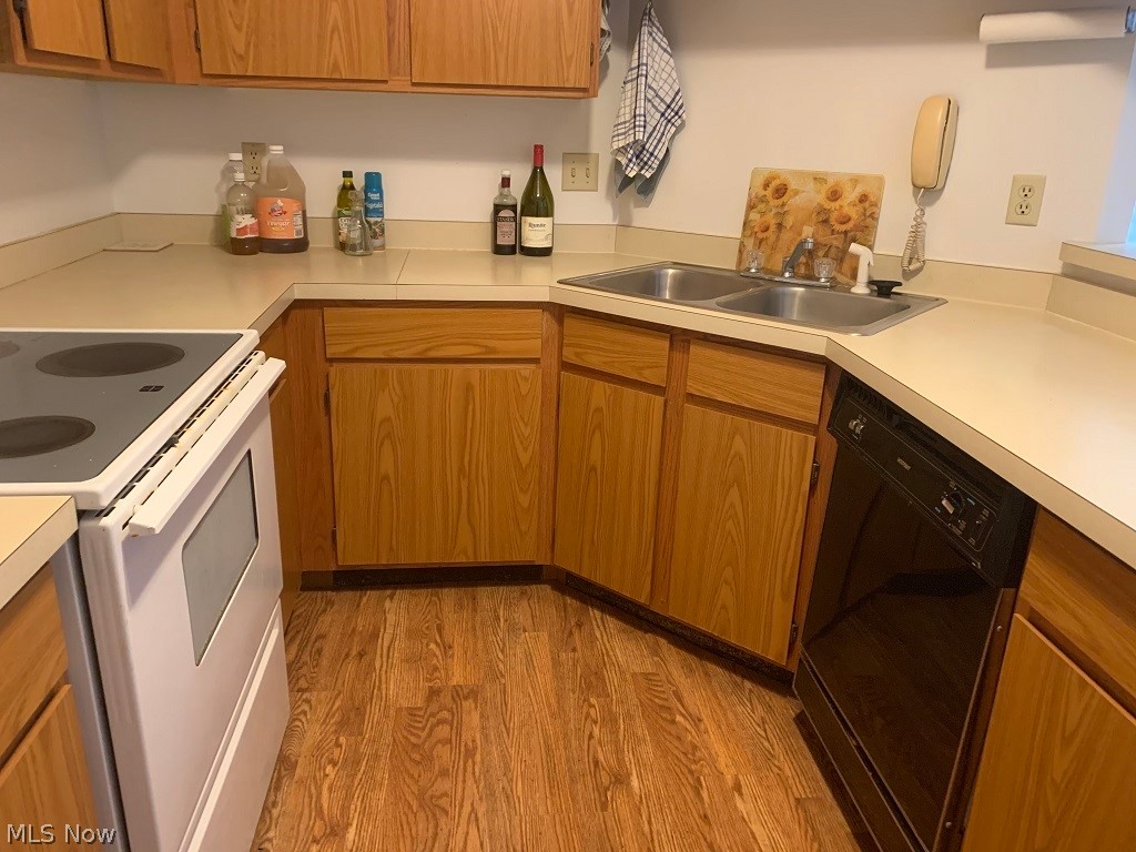 Lake Pointe Condo - Residential