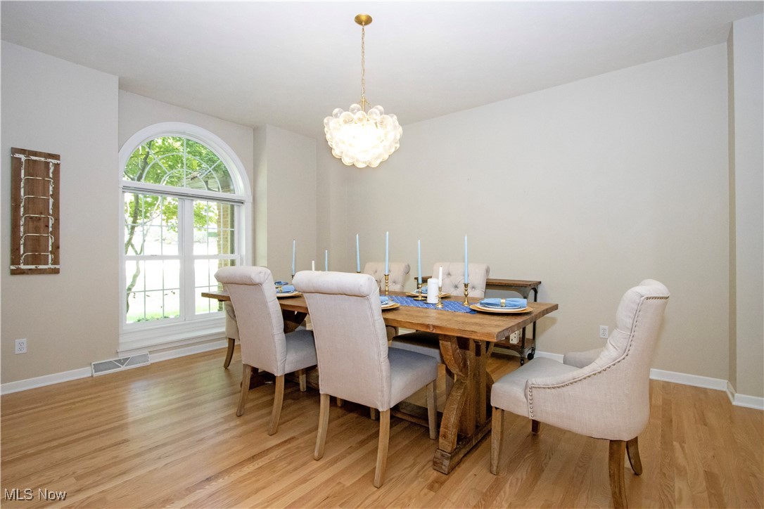 Wooster, Ohio 44691, United States, 5 Bedrooms Bedrooms, ,5 BathroomsBathrooms,Residential,Active,225621