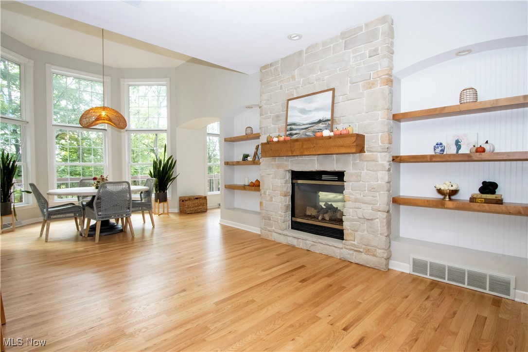 Wooster, Ohio 44691, United States, 5 Bedrooms Bedrooms, ,5 BathroomsBathrooms,Residential,Active,225621