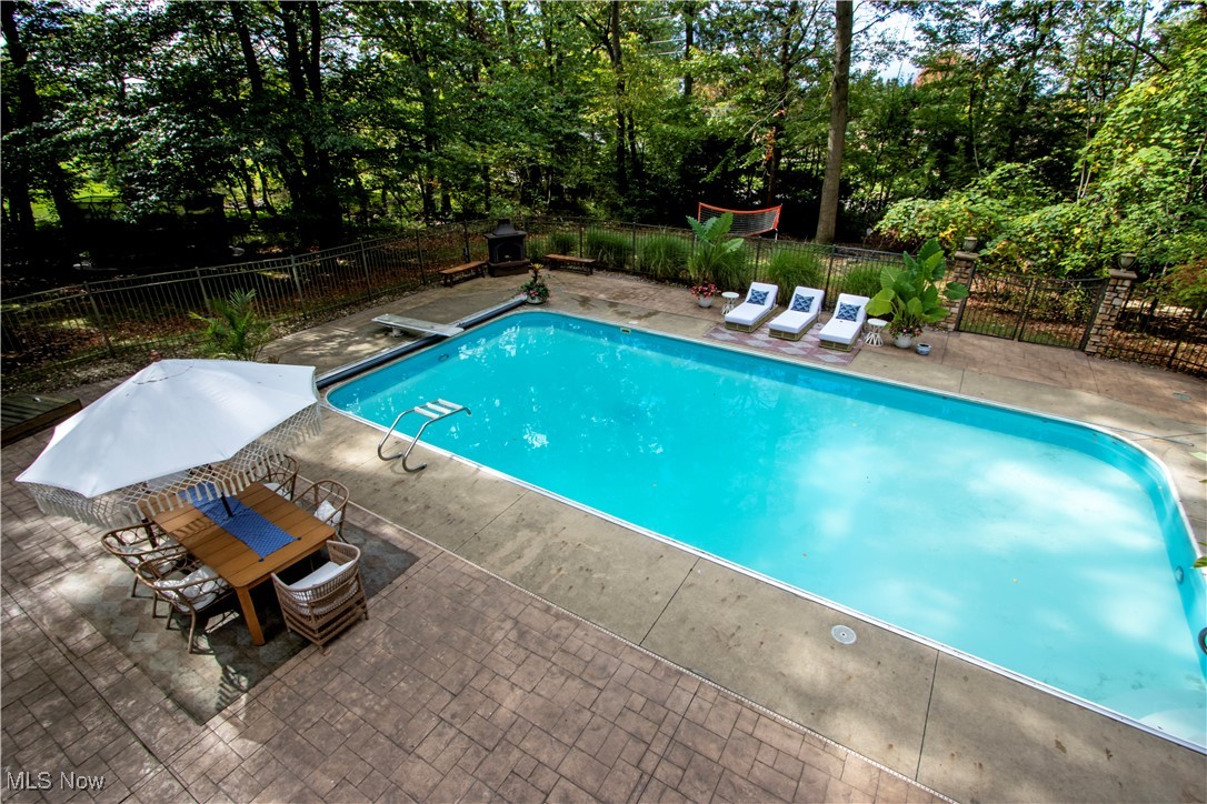 Wooster, Ohio 44691, United States, 5 Bedrooms Bedrooms, ,5 BathroomsBathrooms,Residential,Active,225621