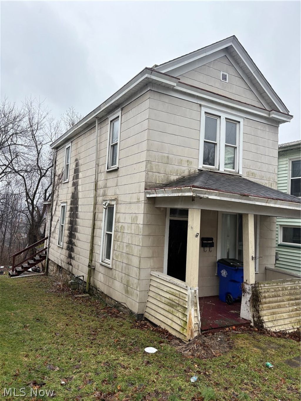 Photo of 946 Bank Street, East Liverpool, OH 43920 (MLS # 5191289)