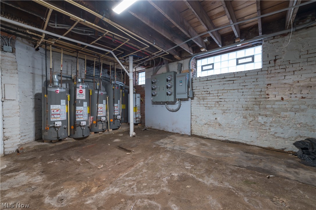 Coventry Mayfield Land Cos Su - Commercial Sale