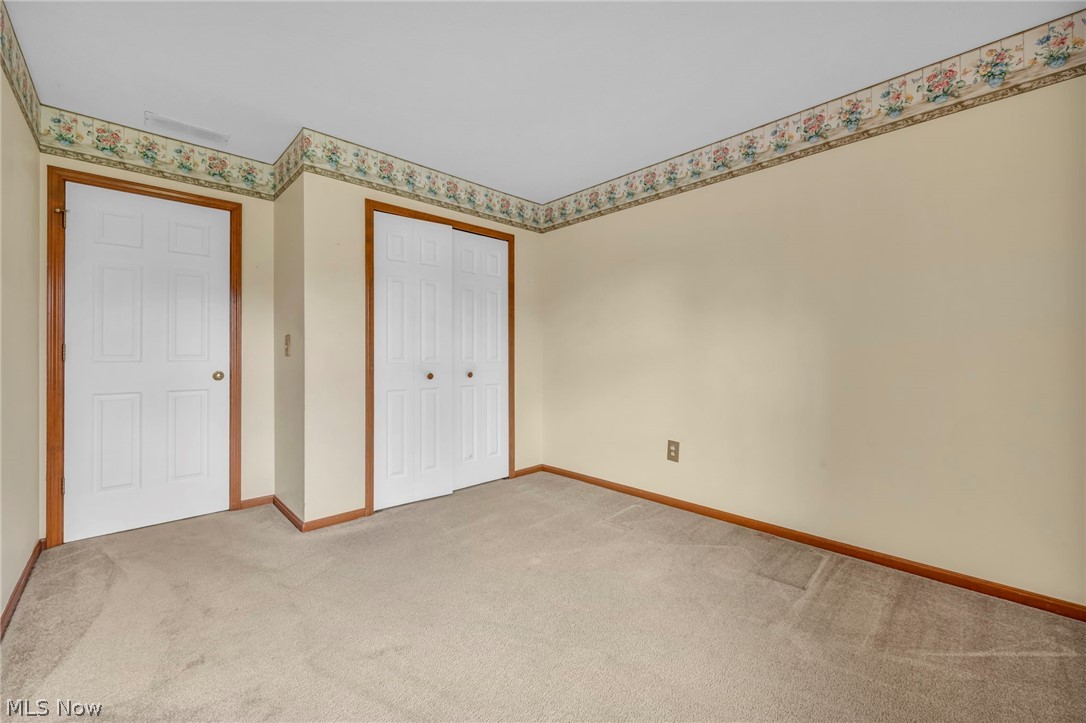 New England Estate #4 - Residential