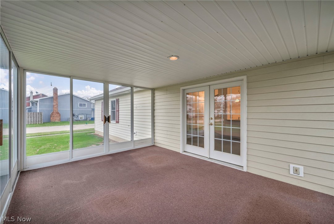 New England Estate #4 - Residential