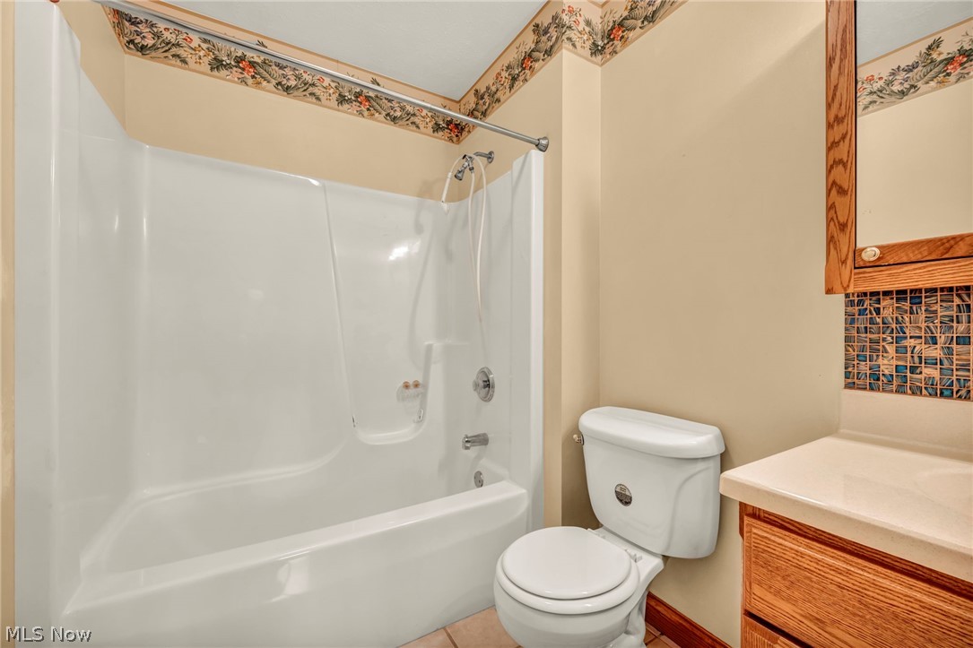 New England Estate #4 - Residential