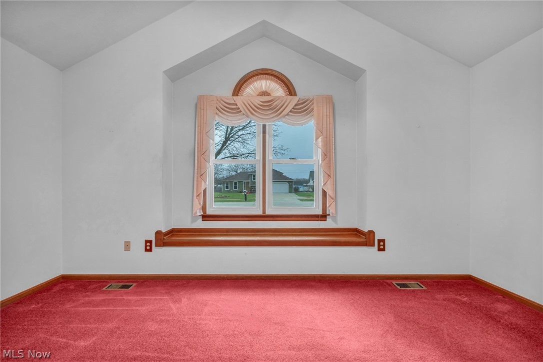 New England Estate #4 - Residential