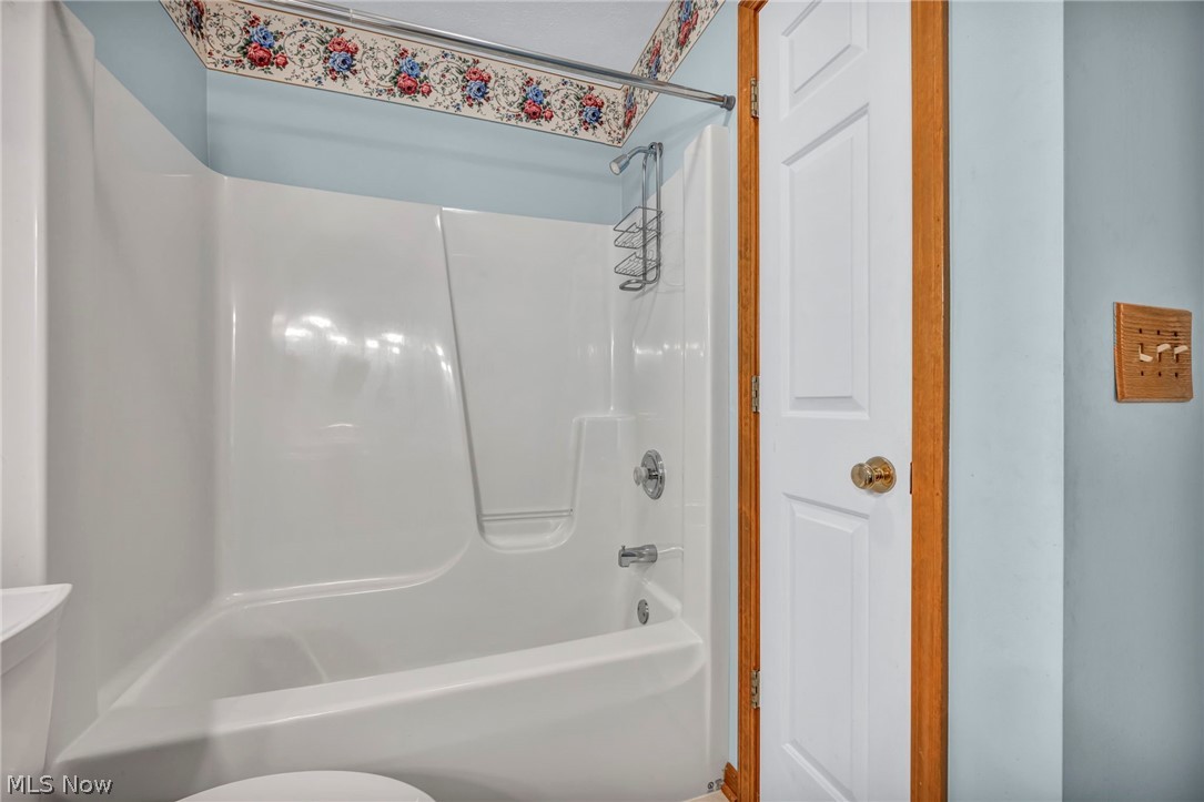 New England Estate #4 - Residential