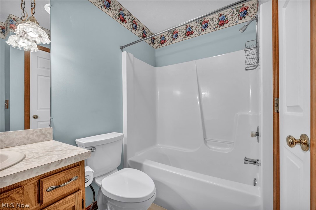 New England Estate #4 - Residential