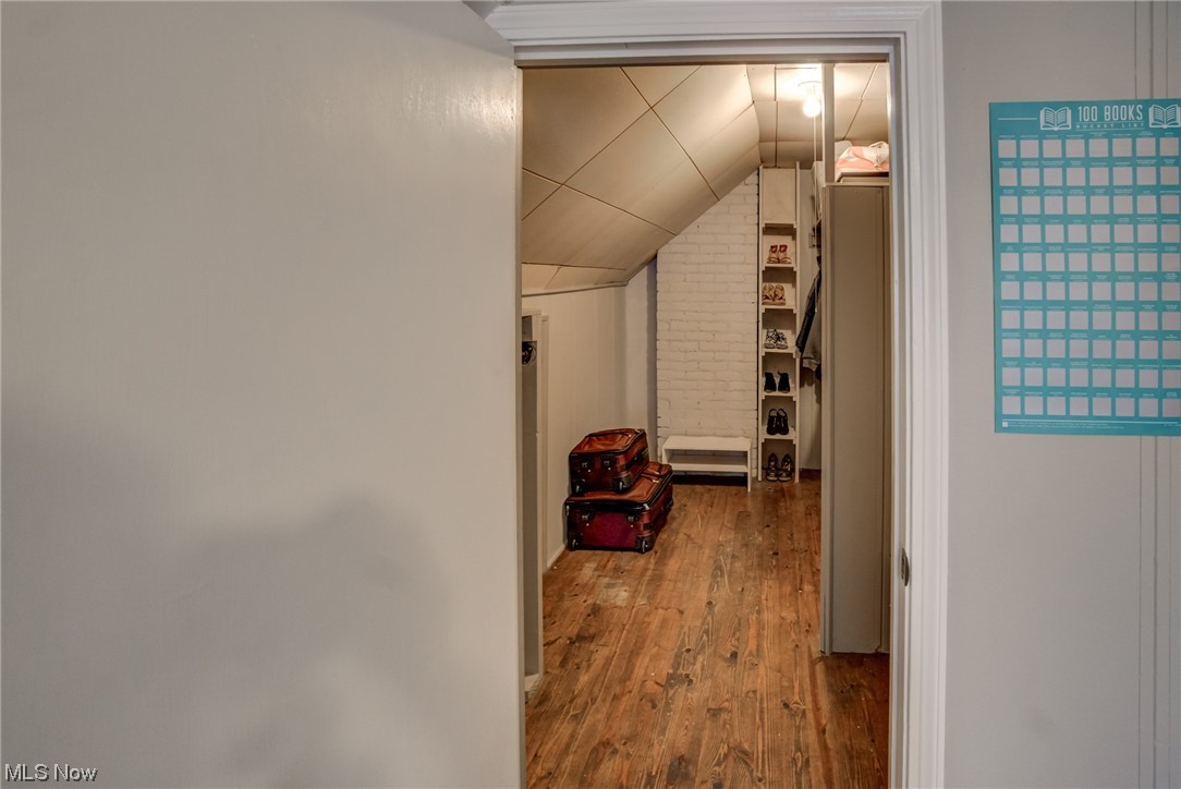 Mayfield Hlnds 02 - Residential