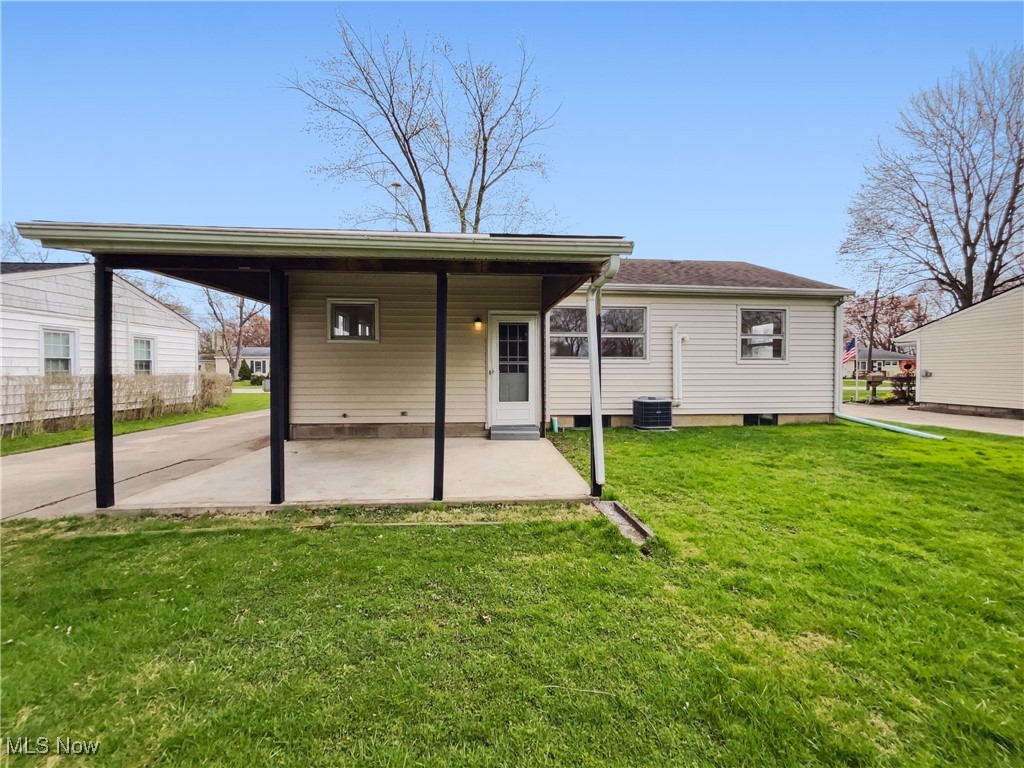 676 Lucille Drive, Elyria, Ohio image 8