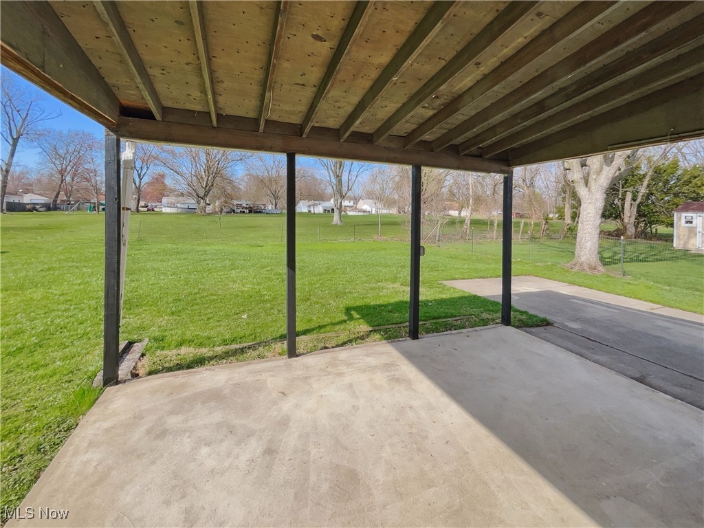 676 Lucille Drive, Elyria, Ohio image 16