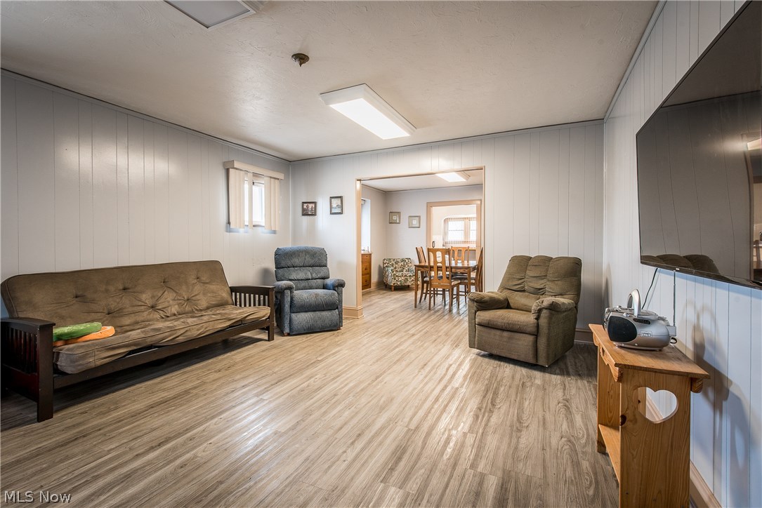 H L Firestones Oak Hill Allot - Commercial Sale