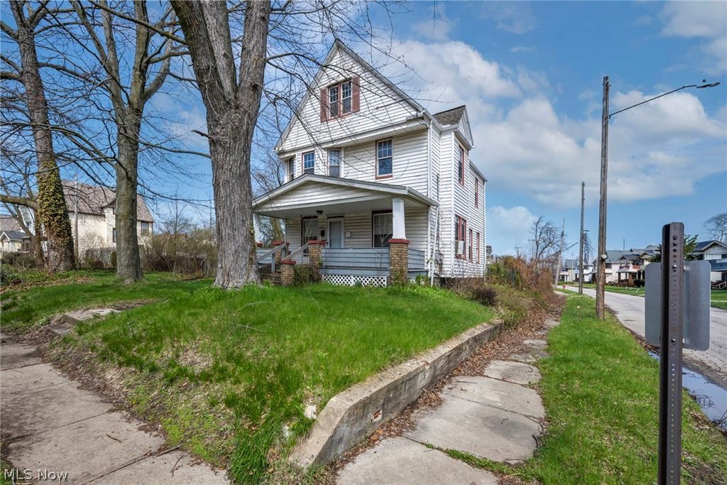 Photo of 14819 Westropp Avenue, Cleveland, OH 44110 (MLS # 5203472)