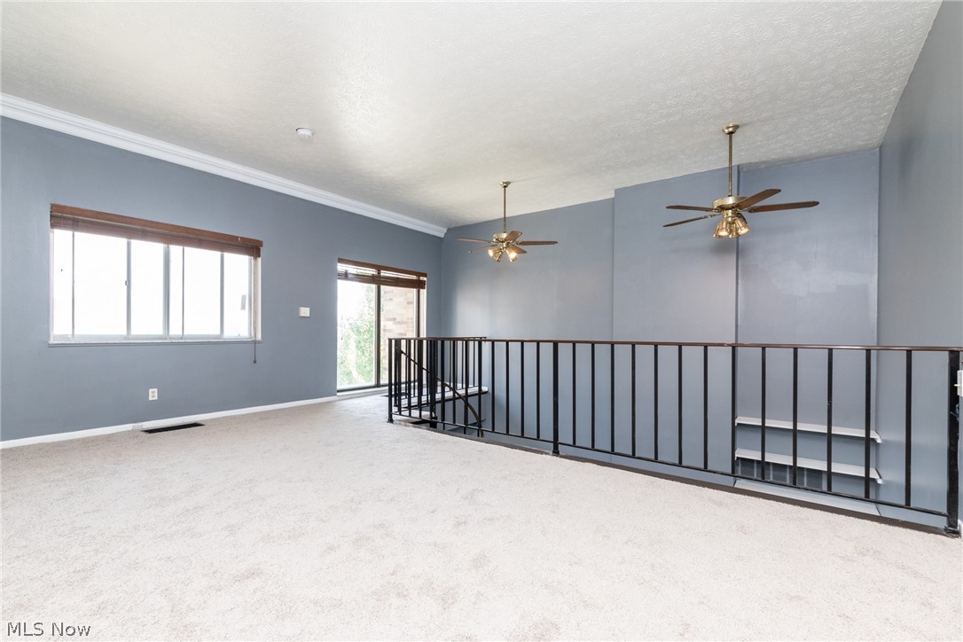 Acacia/Green Condo - Residential