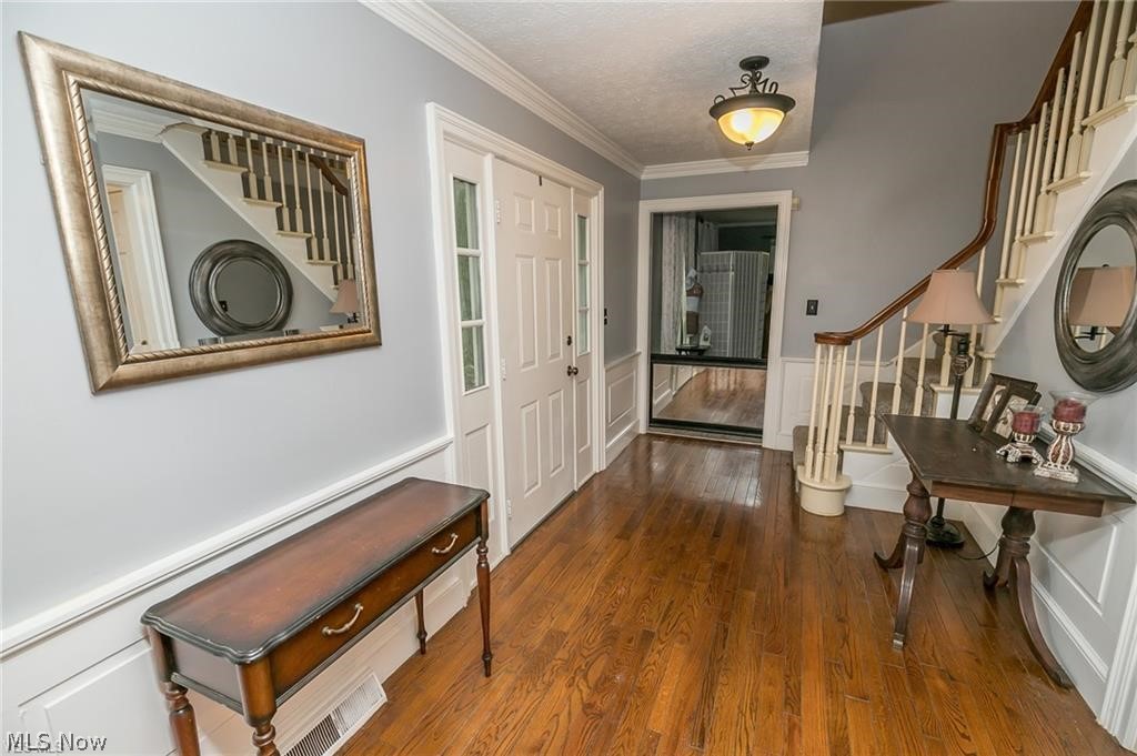 White Horse Acres - Residential Lease