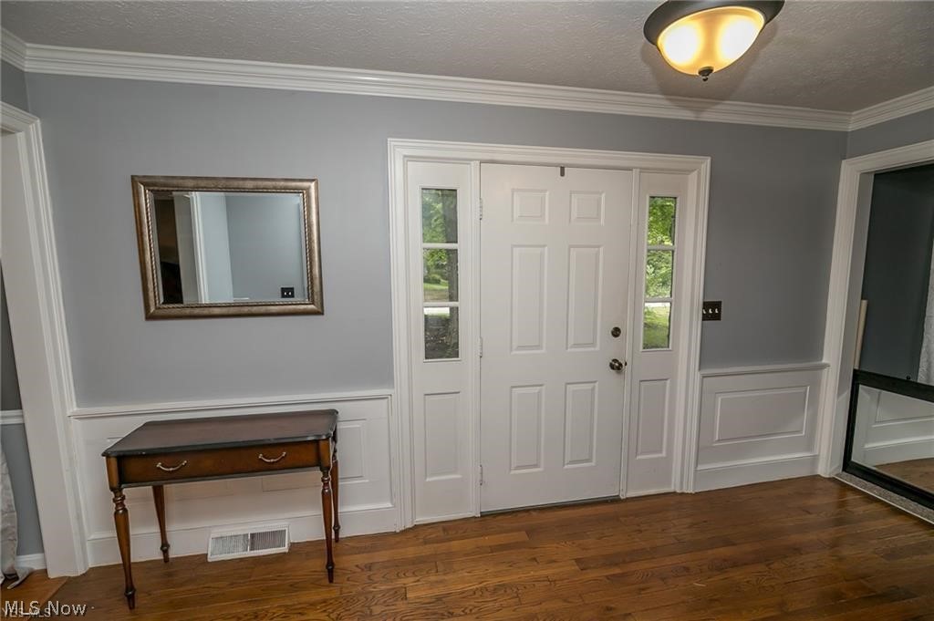 White Horse Acres - Residential Lease