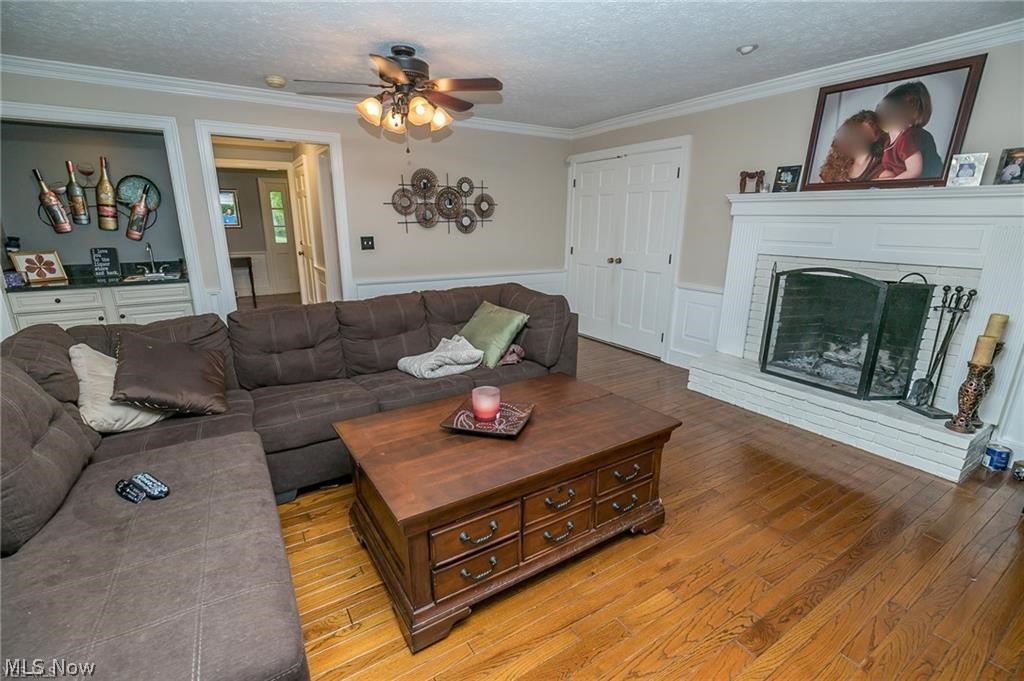 White Horse Acres - Residential Lease