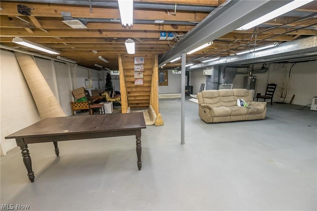 White Horse Acres - Residential Lease