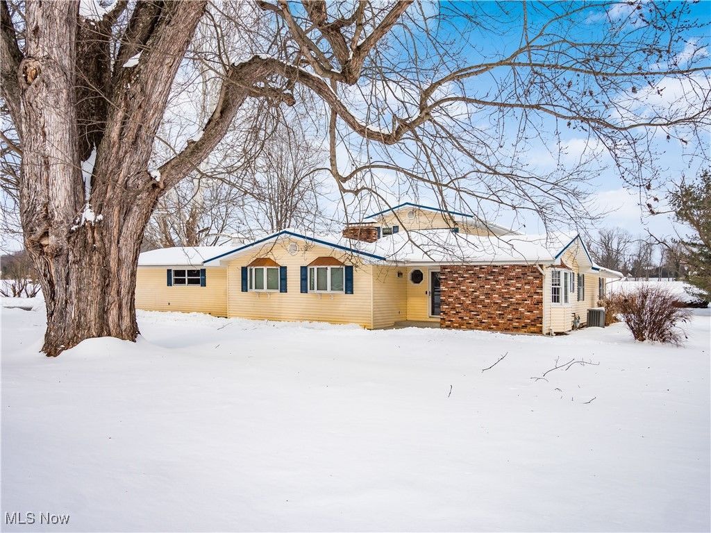 Photo of 3010 S River Road, Zanesville, OH 43701 (MLS # 5184042)