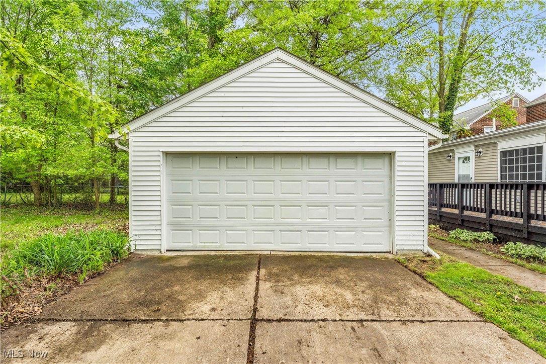 563 E 260th Street, Euclid, Ohio image 34
