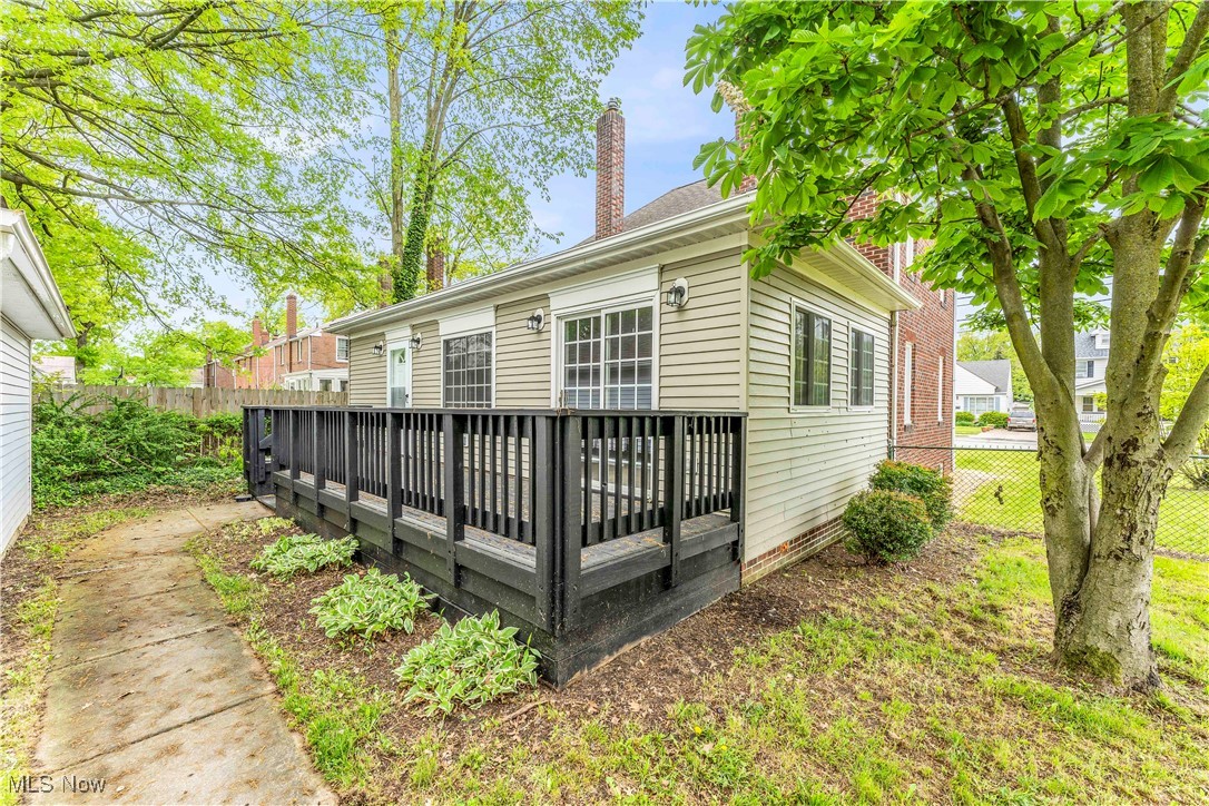 563 E 260th Street, Euclid, Ohio image 3